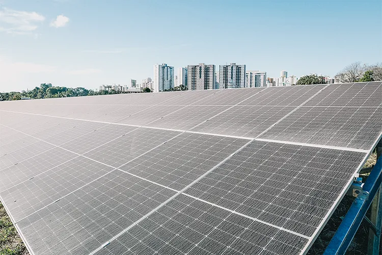 Primeira usina solar pública é inaugurada no Distrito Federal